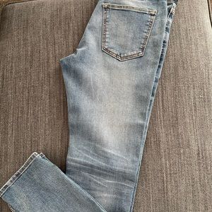 Mens old navy slim all temp jeans 33x32 gently used